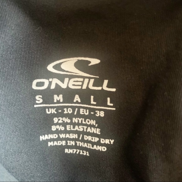O’Neill Woman’s Long Sleeve Rash Guard - Picture 9 of 16